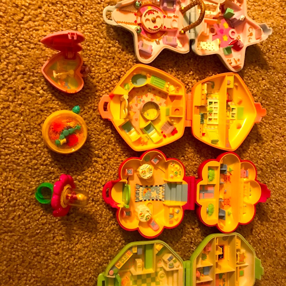 Lot of 7 vintage Polly pockets 80s/90s